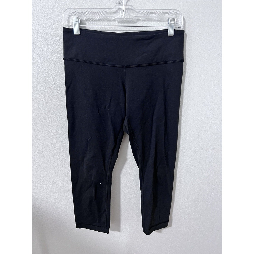 Lululemon Pants Womens 8 Black Cropped Capri Leggings Yoga Gym Key Pocket‎
